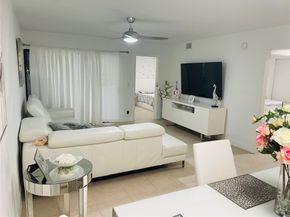 8745 Shadow Wood Boulevard 105, Coral Springs FL 33071