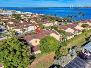 1040 Lake Shore Dr 203, Lake Park FL 33403