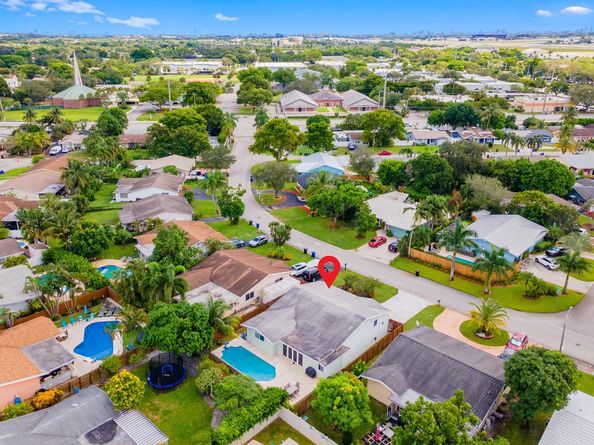 3161 NW 65th Dr, Fort Lauderdale FL 33309