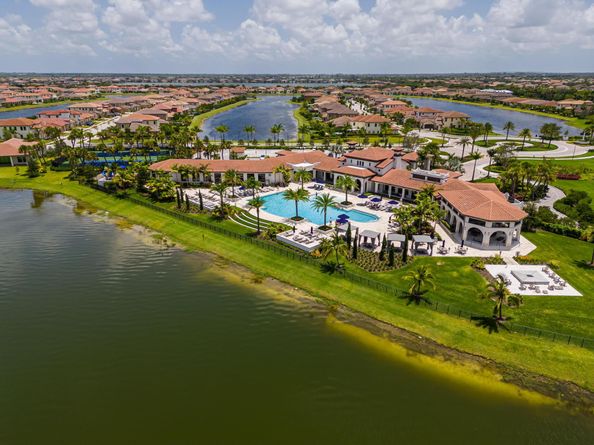 12155 N Baypoint Cir, Parkland FL 33076