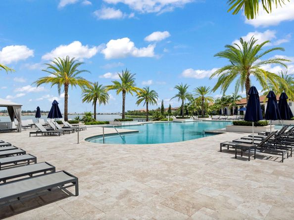 12155 N Baypoint Cir, Parkland FL 33076