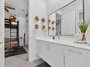 12155 N Baypoint Cir, Parkland FL 33076
