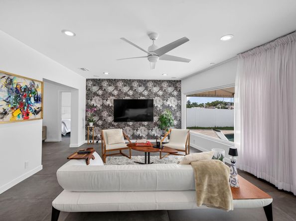 2720 NE 59th St, Fort Lauderdale FL 33308