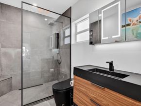 2720 NE 59th St, Fort Lauderdale FL 33308