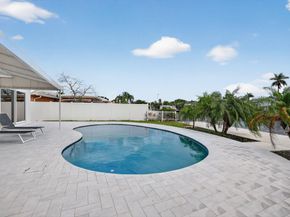 2720 NE 59th St, Fort Lauderdale FL 33308