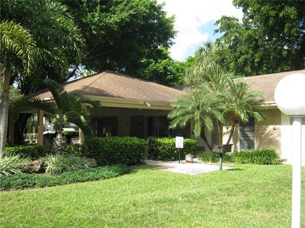 555 Oaks Ln 112, Pompano Beach FL 33069