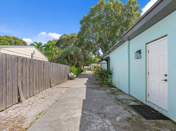 3101 Glenwood Road, West Palm Beach FL 33405