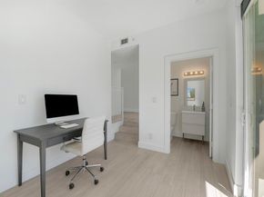 703 SE 16th Ct, Fort Lauderdale FL 33316