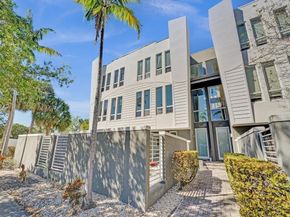 703 SE 16th Ct, Fort Lauderdale FL 33316