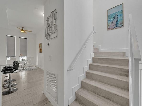 703 SE 16th Ct, Fort Lauderdale FL 33316