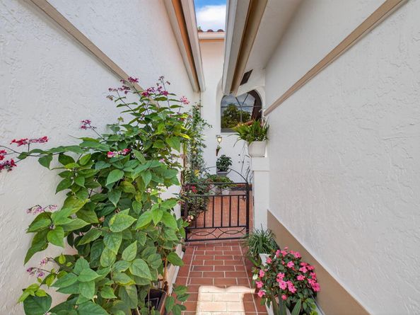 10559 Ladypalm Lane A, Boca Raton FL 33498