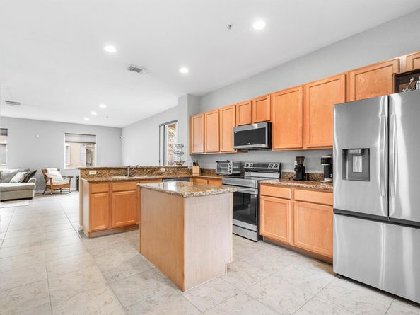 2897 S Greenleaf Circle, Boynton Beach FL 33426