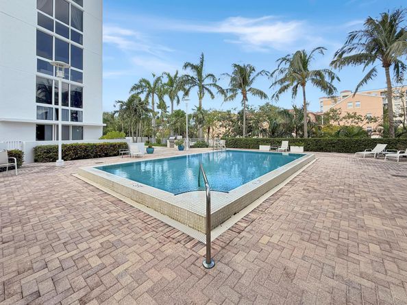 1617 N Flagler Drive 802, West Palm Beach FL 33407