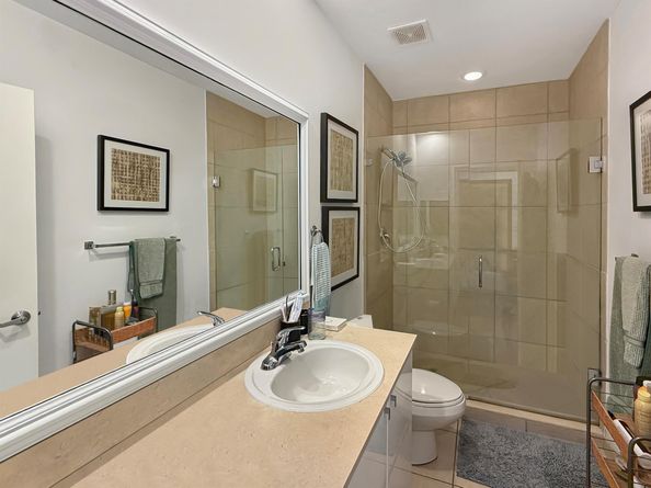 1617 N Flagler Drive 802, West Palm Beach FL 33407