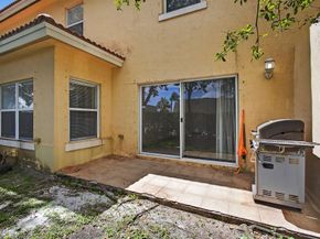 513 Talia Circle, Palm Springs FL 33461