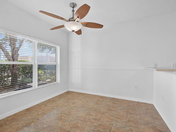 513 Talia Circle, Palm Springs FL 33461