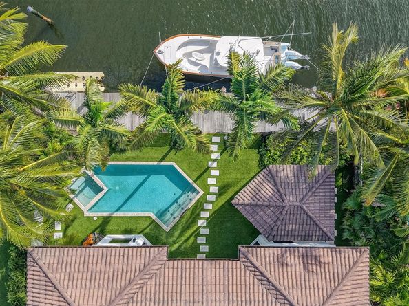 2614 Castilla Isle, Fort Lauderdale FL 33301