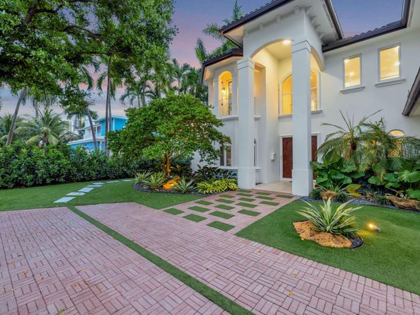 2614 Castilla Isle, Fort Lauderdale FL 33301