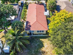 1020 S K Street, Lake Worth Beach FL 33460