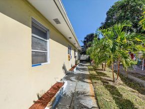 1020 S K Street, Lake Worth Beach FL 33460