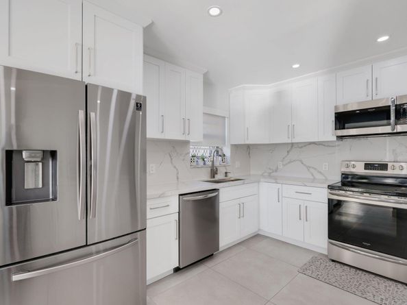 10180 W Bay Harbor Drive 2c, Bay Harbor Islands FL 33154