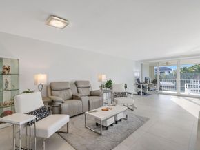 10180 W Bay Harbor Drive 2c, Bay Harbor Islands FL 33154