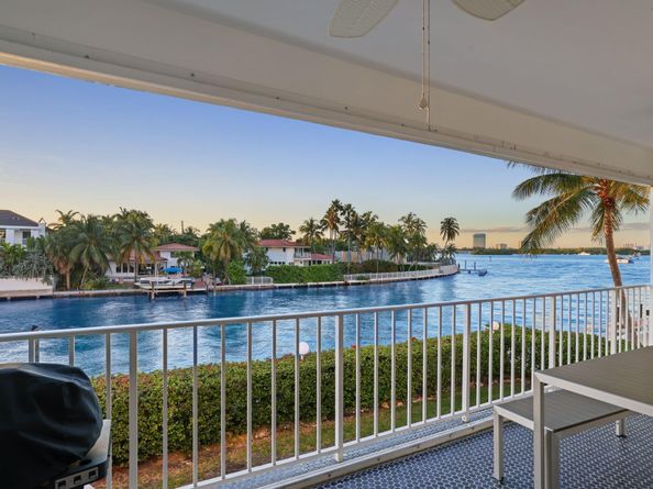 10180 W Bay Harbor Drive 2c, Bay Harbor Islands FL 33154