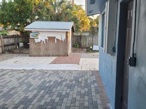 1810 NE 42nd St, Pompano Beach FL 33064