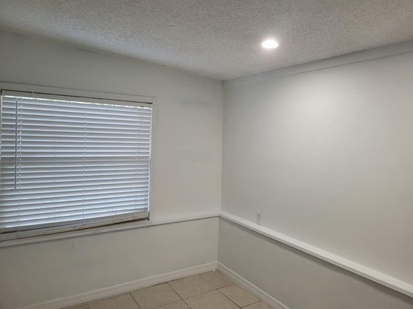 1810 NE 42nd St, Pompano Beach FL 33064