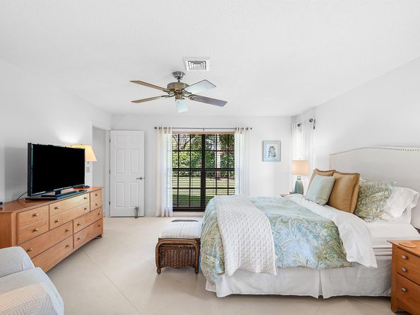 481 Forestview Drive, Atlantis FL 33462