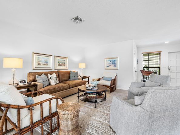 481 Forestview Drive, Atlantis FL 33462