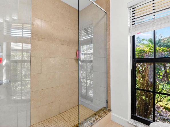 435 Pine Villa Drive, Atlantis FL 33462