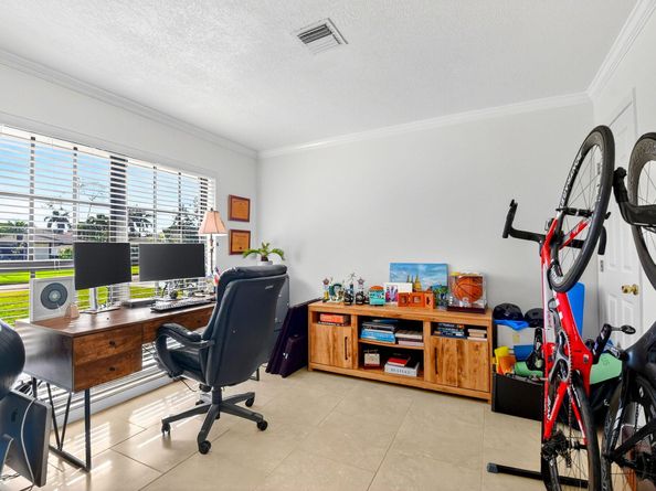 435 Pine Villa Drive, Atlantis FL 33462