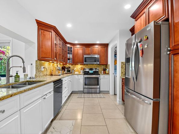 435 Pine Villa Drive, Atlantis FL 33462