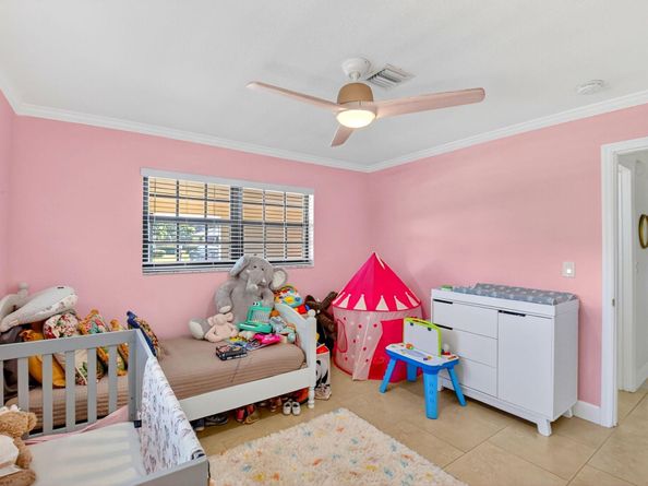 435 Pine Villa Drive, Atlantis FL 33462