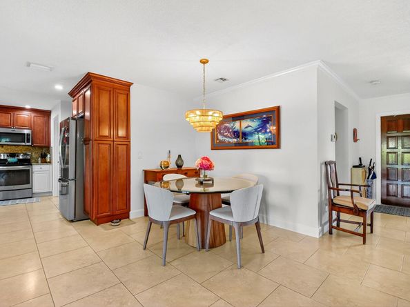 435 Pine Villa Drive, Atlantis FL 33462