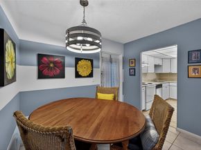 400 SE 10th St 211, Deerfield Beach FL 33441