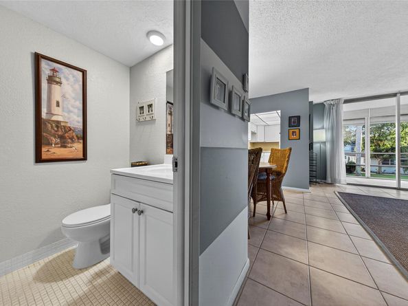 400 SE 10th St 211, Deerfield Beach FL 33441