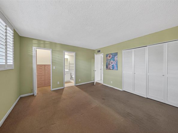 400 SE 10th St 211, Deerfield Beach FL 33441