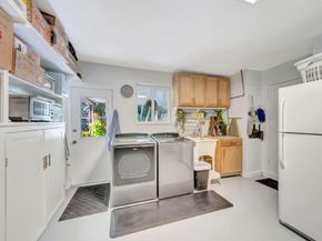 2611 NE 53rd St, Lighthouse Point FL 33064