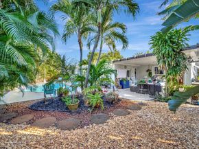 2611 NE 53rd St, Lighthouse Point FL 33064