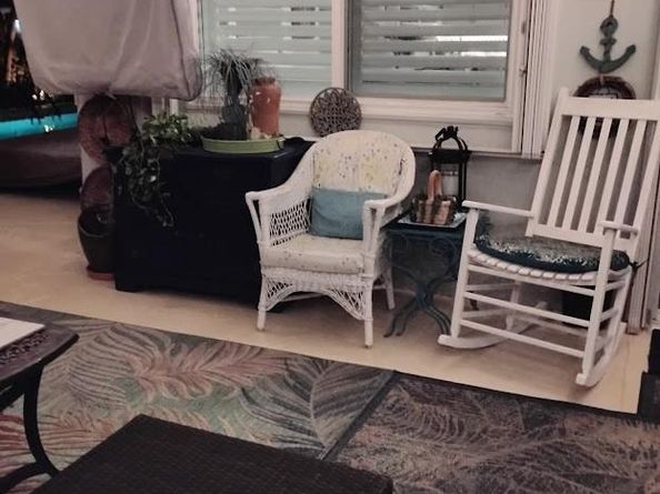 2611 NE 53rd St, Lighthouse Point FL 33064