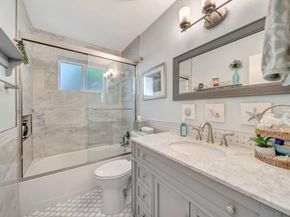 2611 NE 53rd St, Lighthouse Point FL 33064