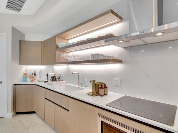 525 N Fort Lauderdale Beach Blvd 1705, Fort Lauderdale FL 33304