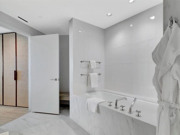 525 N Fort Lauderdale Beach Blvd 1705, Fort Lauderdale FL 33304