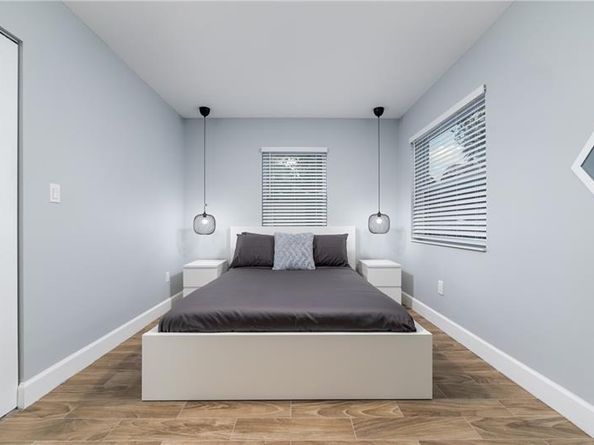 628 SW 14th Ter, Fort Lauderdale FL 33312