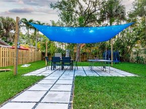 628 SW 14th Ter, Fort Lauderdale FL 33312