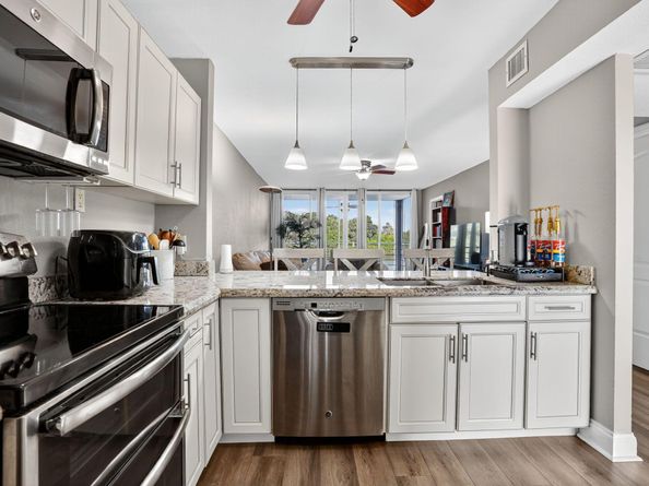 9450 Poinciana Place 203, Davie FL 33324