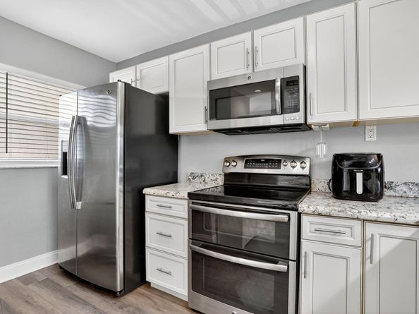 9450 Poinciana Place 203, Davie FL 33324