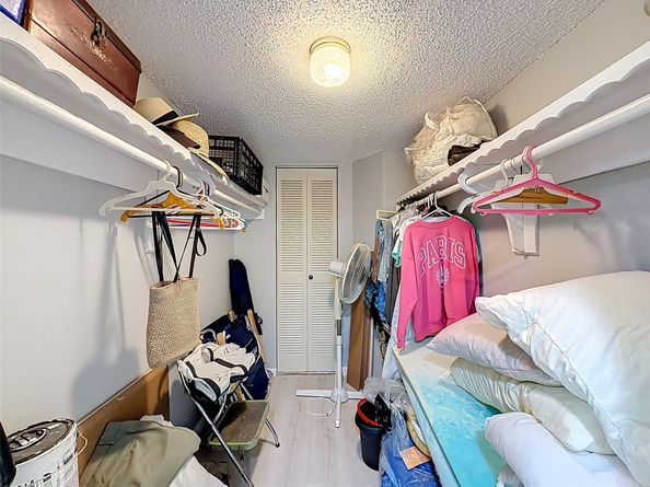 4211 NW 41st St 205, Lauderdale Lakes FL 33319